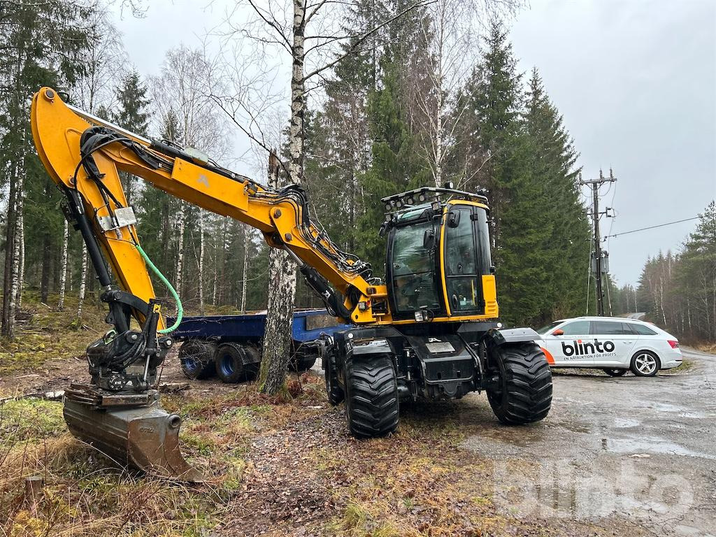 JCB Hydradig 110W - Wheel excavator: picture 3 JCB Hydradig 110W - Wheel excavator: picture 3