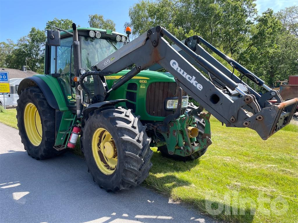 JOHN DEERE 6830 premium - Farm tractor: picture 1 JOHN DEERE 6830 premium - Farm tractor: picture 1