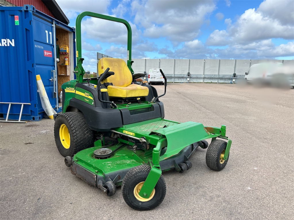 John Deere 997 - Garden mower: picture 3 John Deere 997 - Garden mower: picture 3