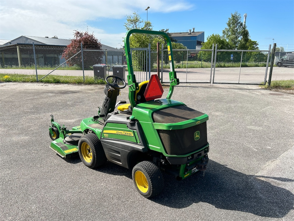 John deere 1550 - Garden mower: picture 3 John deere 1550 - Garden mower: picture 3