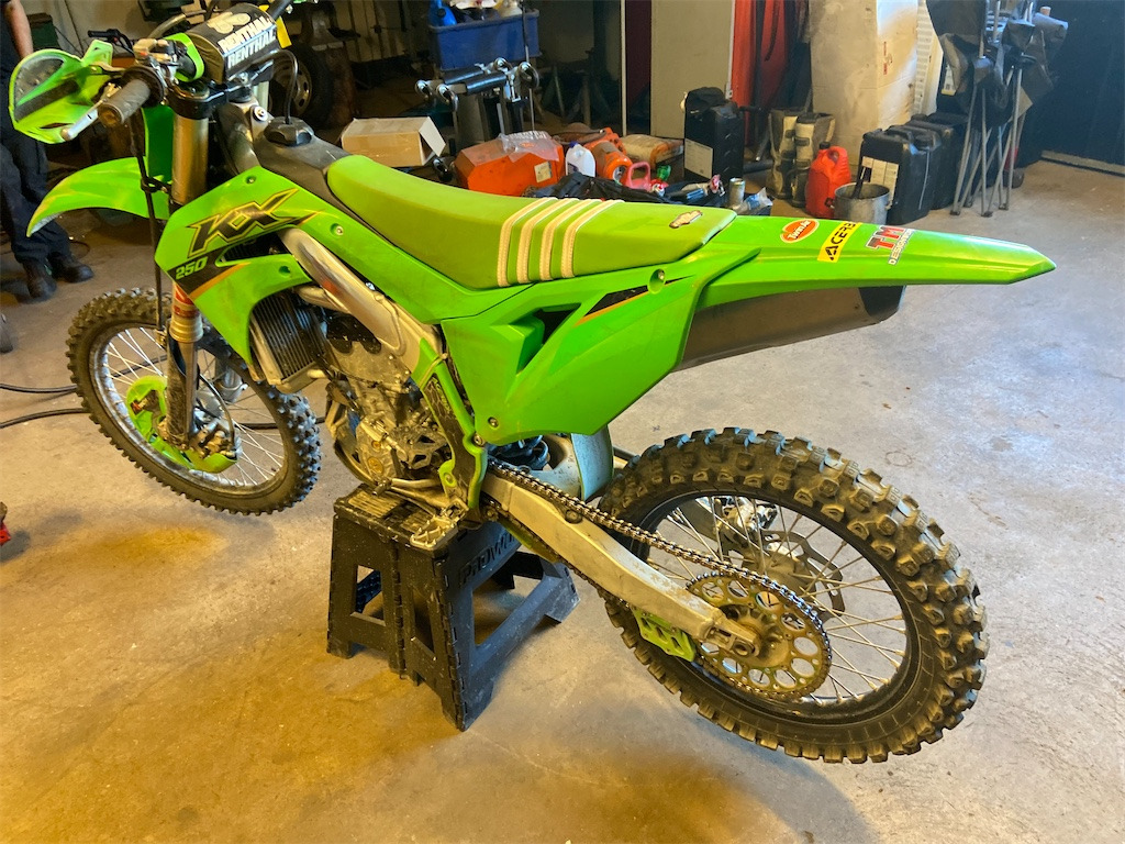 Kawasaki KX250F - Motorcycle: picture 3 Kawasaki KX250F - Motorcycle: picture 3