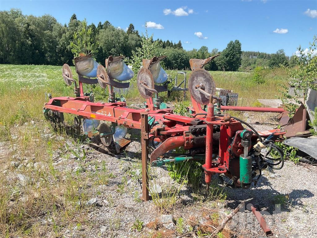 Kverneland EC 85 - Plow: picture 1 Kverneland EC 85 - Plow: picture 1