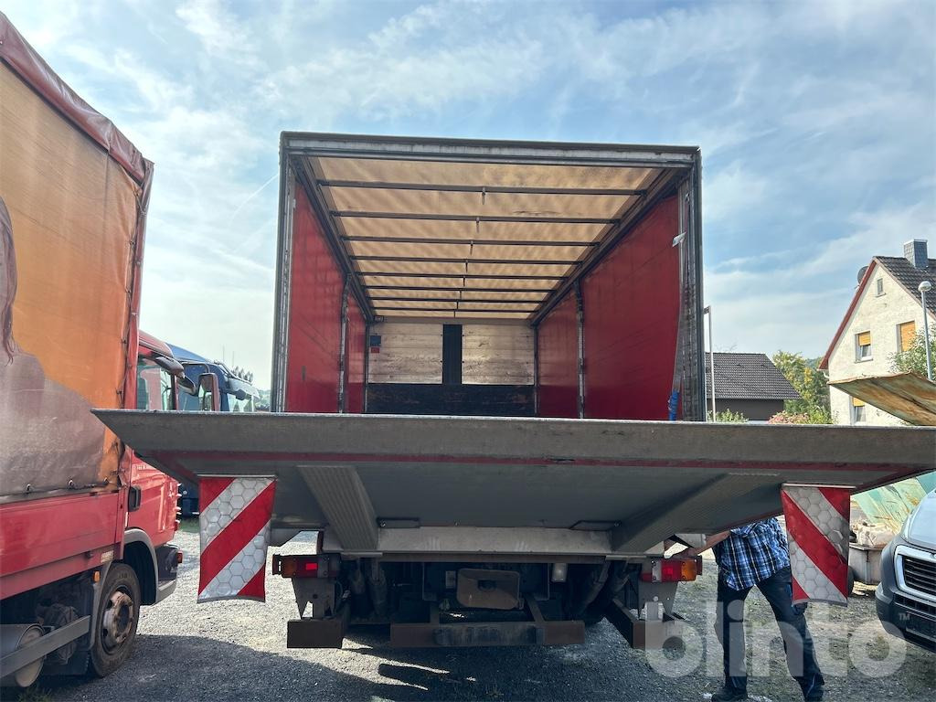 MAN TGS (2013) - Curtainsider truck: picture 4 MAN TGS (2013) - Curtainsider truck: picture 4