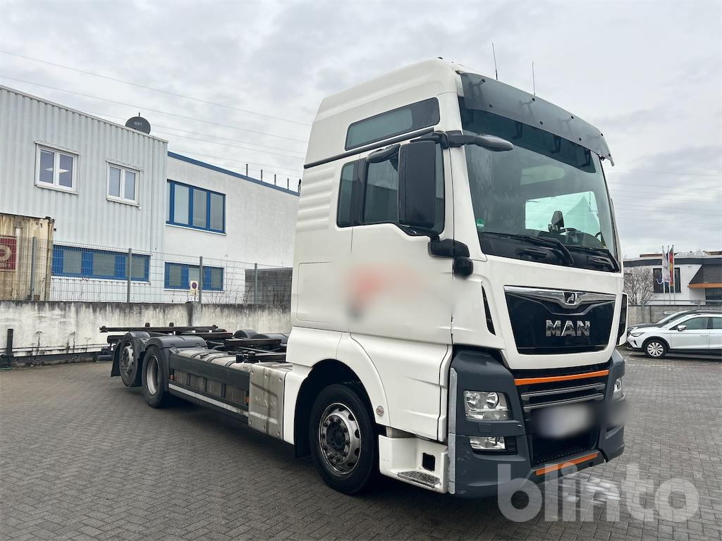MAN TGX 26.400 (2020) - Container transporter/ Swap body truck: picture 2 MAN TGX 26.400 (2020) - Container transporter/ Swap body truck: picture 2