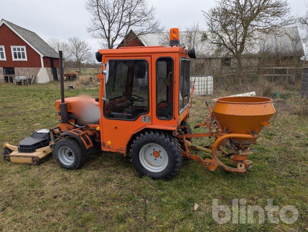 Holder P60 med flera redskap - Municipal/ Special vehicle: picture 1 Holder P60 med flera redskap - Municipal/ Special vehicle: picture 1