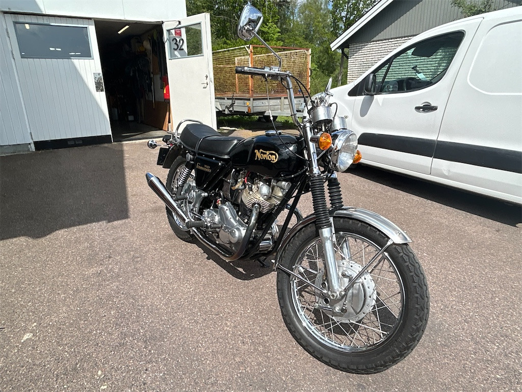 NORTON 750 CC COMMANDO - Motorcycle: picture 4 NORTON 750 CC COMMANDO - Motorcycle: picture 4