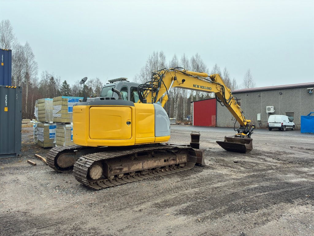 New Holland Kobelco E135BSR-2 - Crawler excavator: picture 5 New Holland Kobelco E135BSR-2 - Crawler excavator: picture 5
