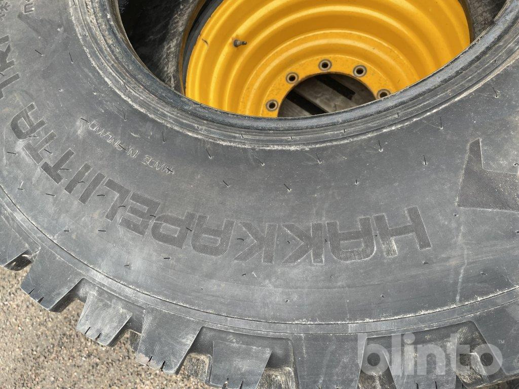 Nokia Hakkapeliitta 440/80 R24 - Wheel and tire package for Construction machinery: picture 4 Nokia Hakkapeliitta 440/80 R24 - Wheel and tire package for Construction machinery: picture 4