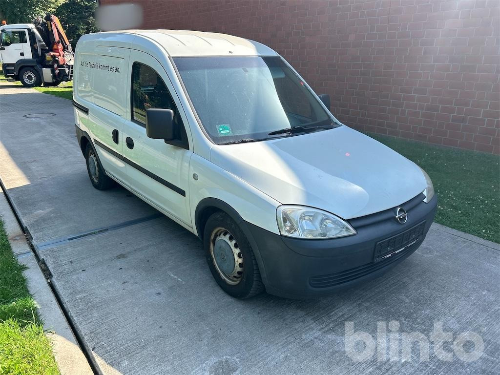 Opel Combo C-Van (2011) - Small van: picture 2 Opel Combo C-Van (2011) - Small van: picture 2