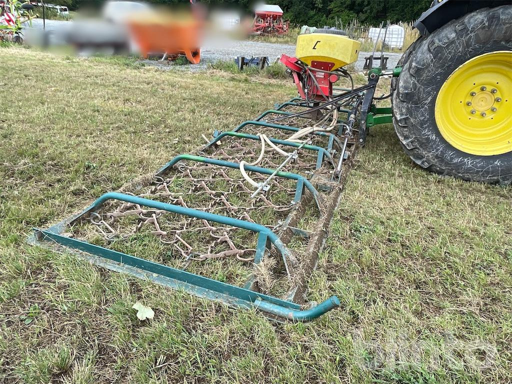 Pneumatische Nachsäeinheit (2018) - Chain harrow: picture 4 Pneumatische Nachsäeinheit (2018) - Chain harrow: picture 4