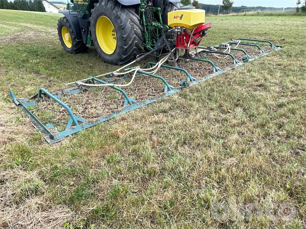 Pneumatische Nachsäeinheit (2018) - Chain harrow: picture 2 Pneumatische Nachsäeinheit (2018) - Chain harrow: picture 2