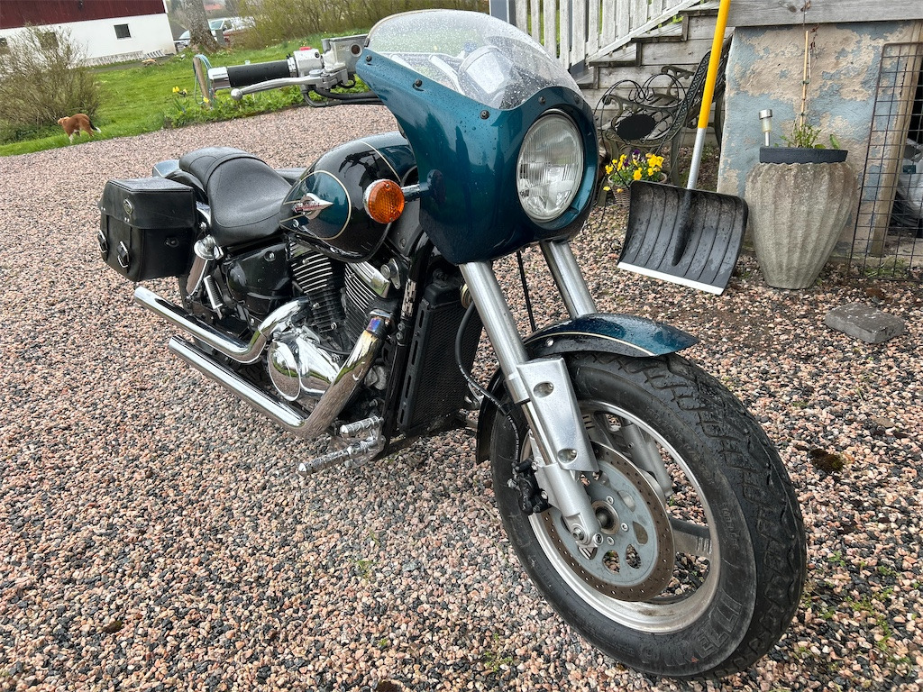 SUZUKI VZ800 - Motorcycle: picture 1 SUZUKI VZ800 - Motorcycle: picture 1