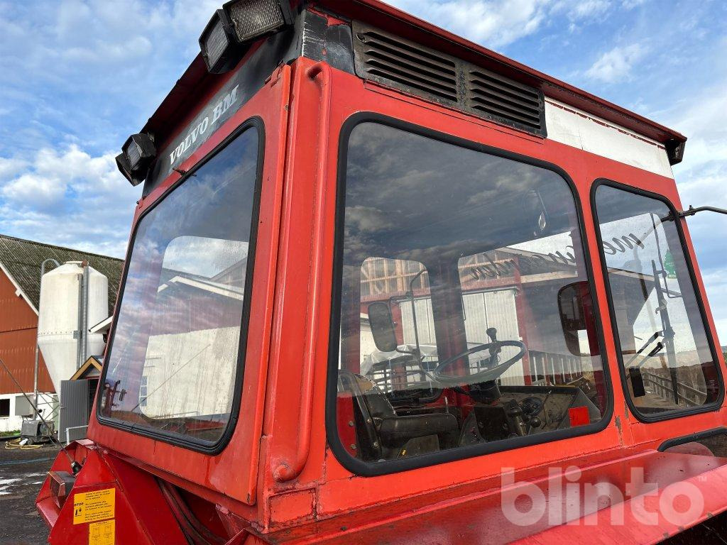 Farm tractor VOLVO BM 2650: picture 43