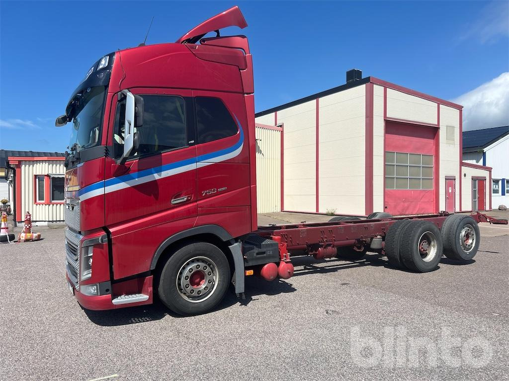 VOLVO FH16 750 - Cab chassis truck: picture 1 VOLVO FH16 750 - Cab chassis truck: picture 1