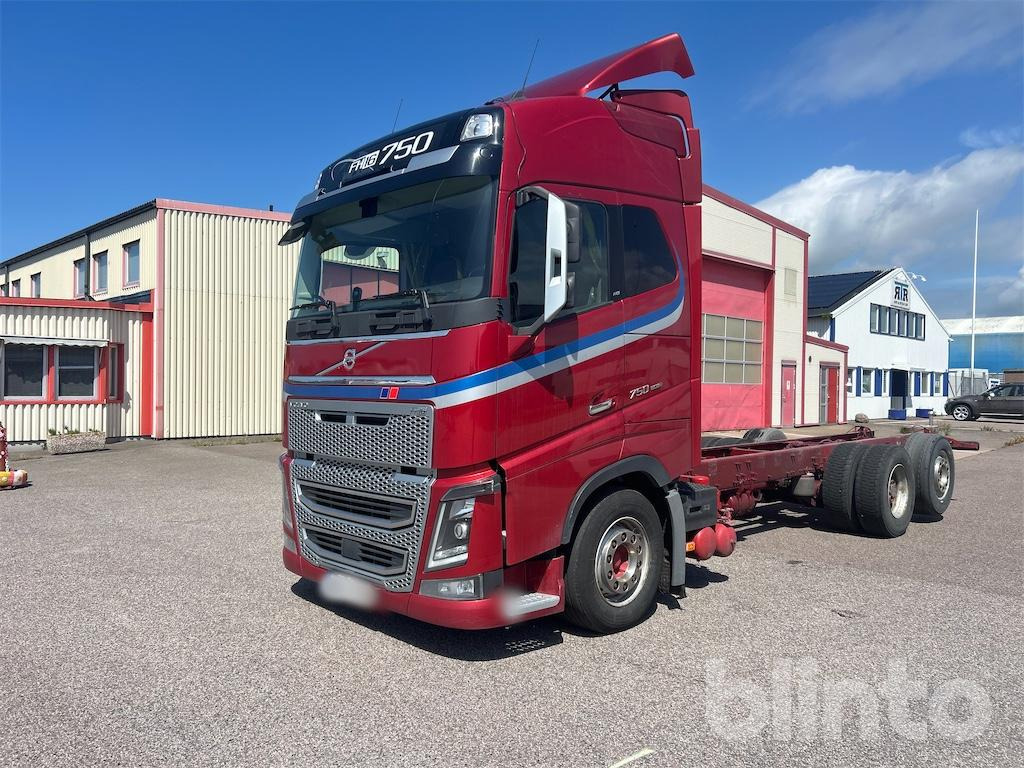 VOLVO FH16 750 - Cab chassis truck: picture 2 VOLVO FH16 750 - Cab chassis truck: picture 2