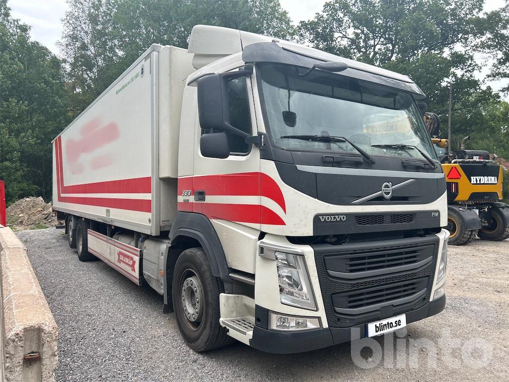 VOLVO FM 330 - Refrigerator truck: picture 3 VOLVO FM 330 - Refrigerator truck: picture 3