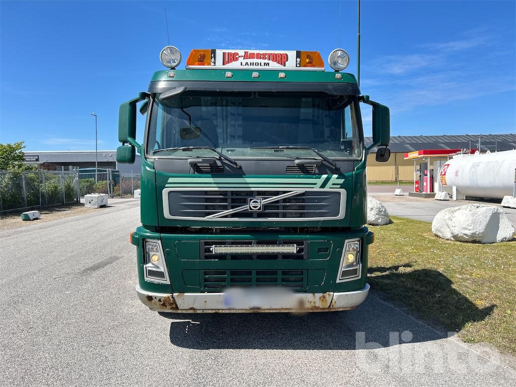 VOLVO FM 400 6X2 JMNL - Hook lift truck: picture 3 VOLVO FM 400 6X2 JMNL - Hook lift truck: picture 3
