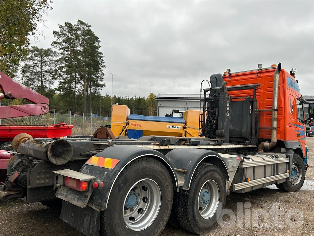 VOLVO FM 6*2 - Hook lift truck: picture 3 VOLVO FM 6*2 - Hook lift truck: picture 3