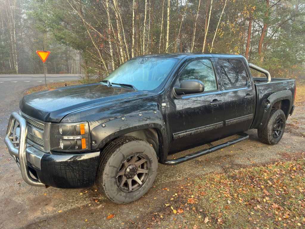 CHEVROLET SILVERADO - Van: picture 1 CHEVROLET SILVERADO - Van: picture 1
