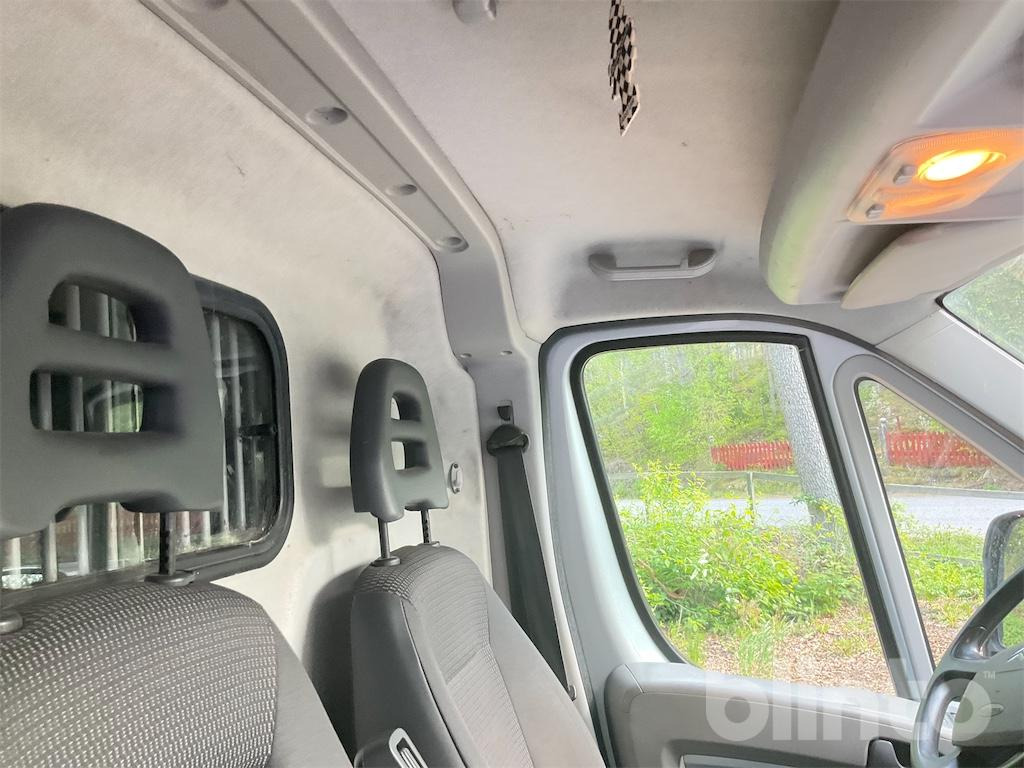 Van CITROEN JUMPER: picture 23