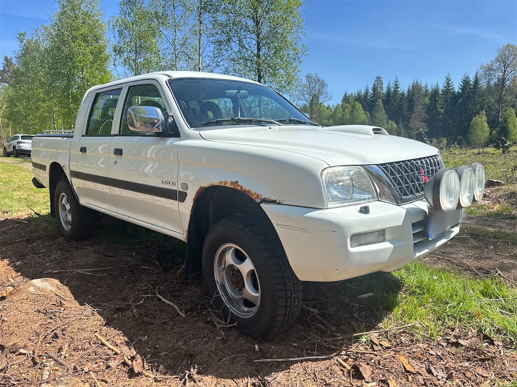 MITSUBISHI L200 DOUBLE C - Van: picture 4 MITSUBISHI L200 DOUBLE C - Van: picture 4