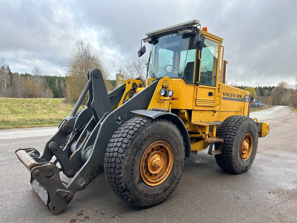 Volvo BM L90C - Wheel loader: picture 1 Volvo BM L90C - Wheel loader: picture 1