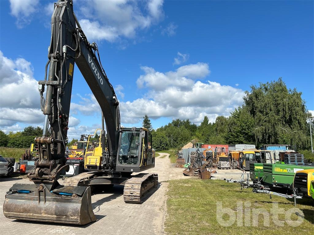 Volvo Kettenbagger EC 220 DL (2014) - Crawler excavator: picture 2 Volvo Kettenbagger EC 220 DL (2014) - Crawler excavator: picture 2