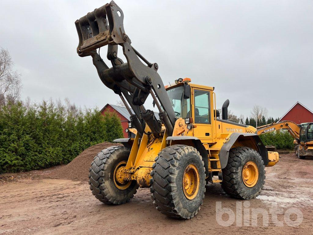 Volvo L110E - Wheel loader: picture 2 Volvo L110E - Wheel loader: picture 2