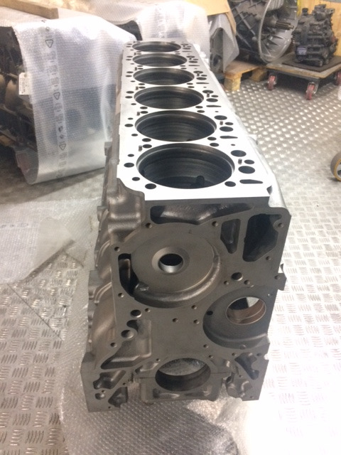 BASAMENTO MAN D2876LUE623 - Crankcase: picture 2 BASAMENTO MAN D2876LUE623 - Crankcase: picture 2