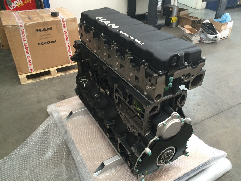MOTORE MAN D2676LOH27 - Engine: picture 2 MOTORE MAN D2676LOH27 - Engine: picture 2