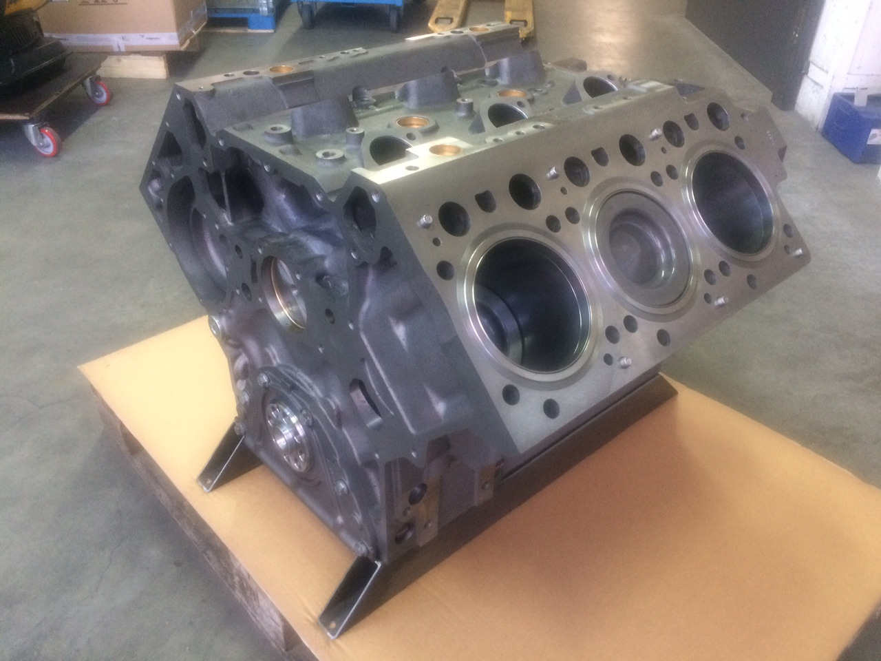 MOTORE MERCEDES OM501LA V6 - Engine: picture 3 MOTORE MERCEDES OM501LA V6 - Engine: picture 3