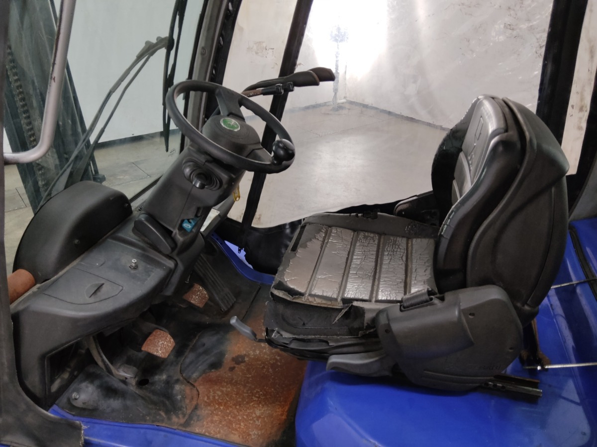 Cesab M325G - Forklift: picture 3 Cesab M325G - Forklift: picture 3