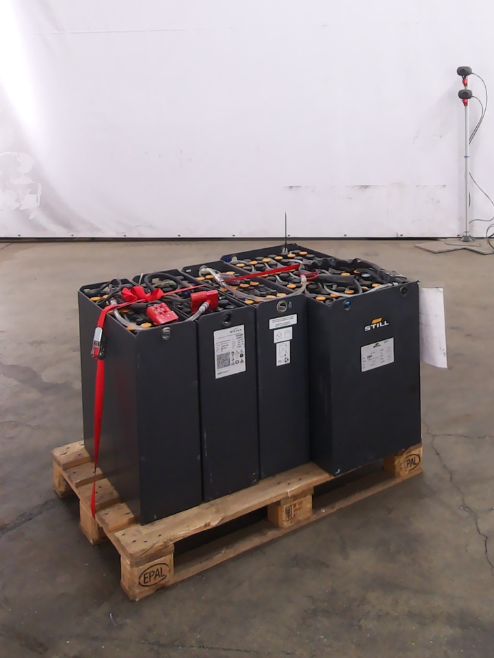 Weitere 4XBATTERIEN - Construction machinery: picture 4 Weitere 4XBATTERIEN - Construction machinery: picture 4