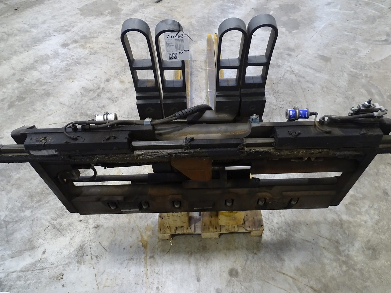 Durwen DPK100CP - Forks for Material handling equipment: picture 3 Durwen DPK100CP - Forks for Material handling equipment: picture 3