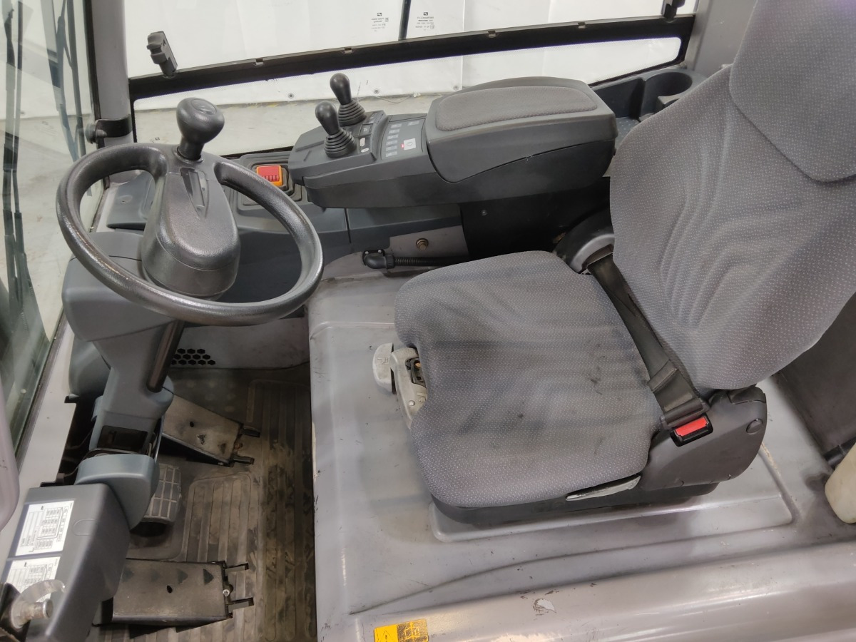 Jungheinrich EFG425K - Electric forklift: picture 3 Jungheinrich EFG425K - Electric forklift: picture 3