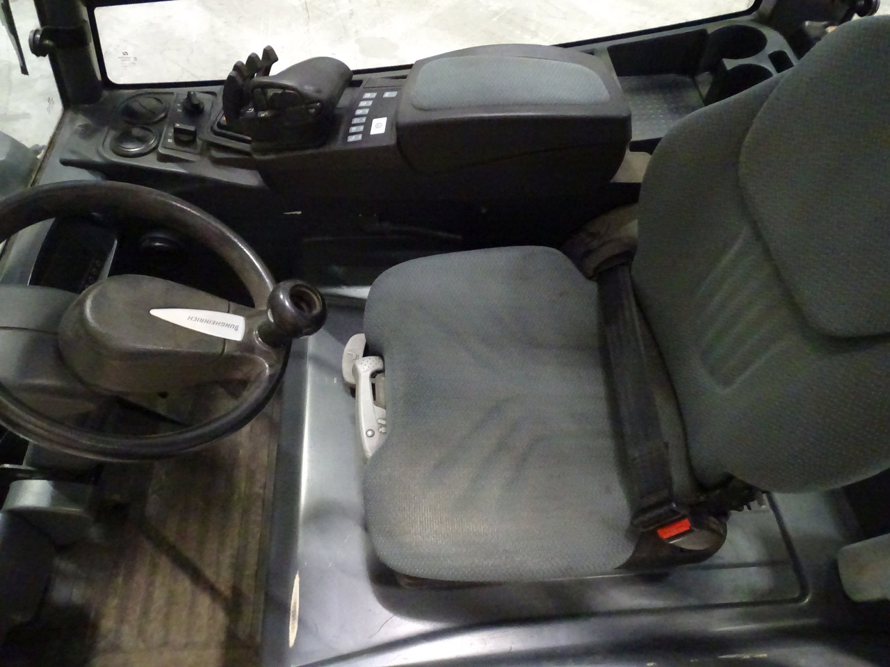 Jungheinrich EFG425S - Electric forklift: picture 3 Jungheinrich EFG425S - Electric forklift: picture 3