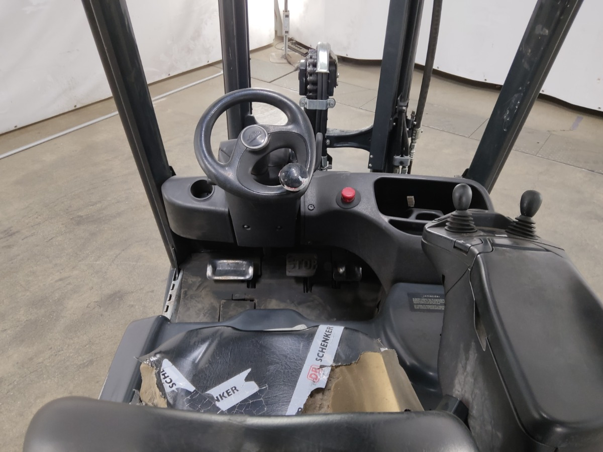 Linde E16-02 - Electric forklift: picture 3 Linde E16-02 - Electric forklift: picture 3