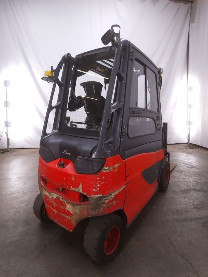 Linde E30HL-01/600 - Electric forklift: picture 2 Linde E30HL-01/600 - Electric forklift: picture 2
