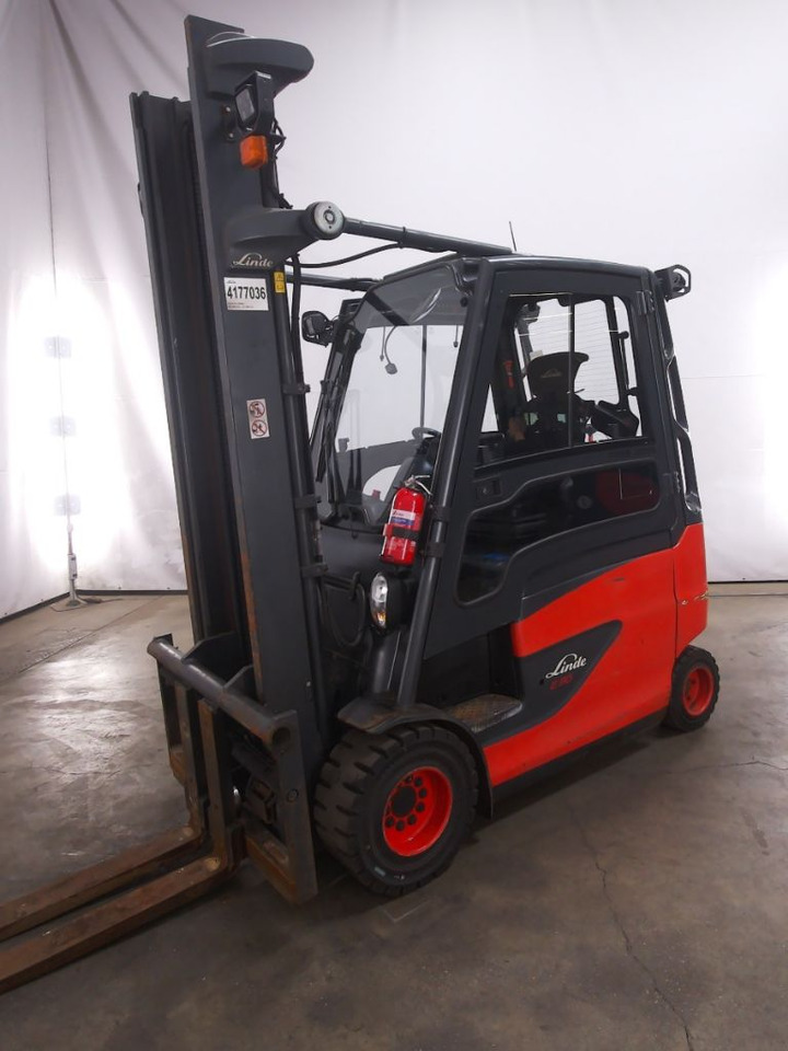 Linde E30HL-01/600 - Electric forklift: picture 5 Linde E30HL-01/600 - Electric forklift: picture 5