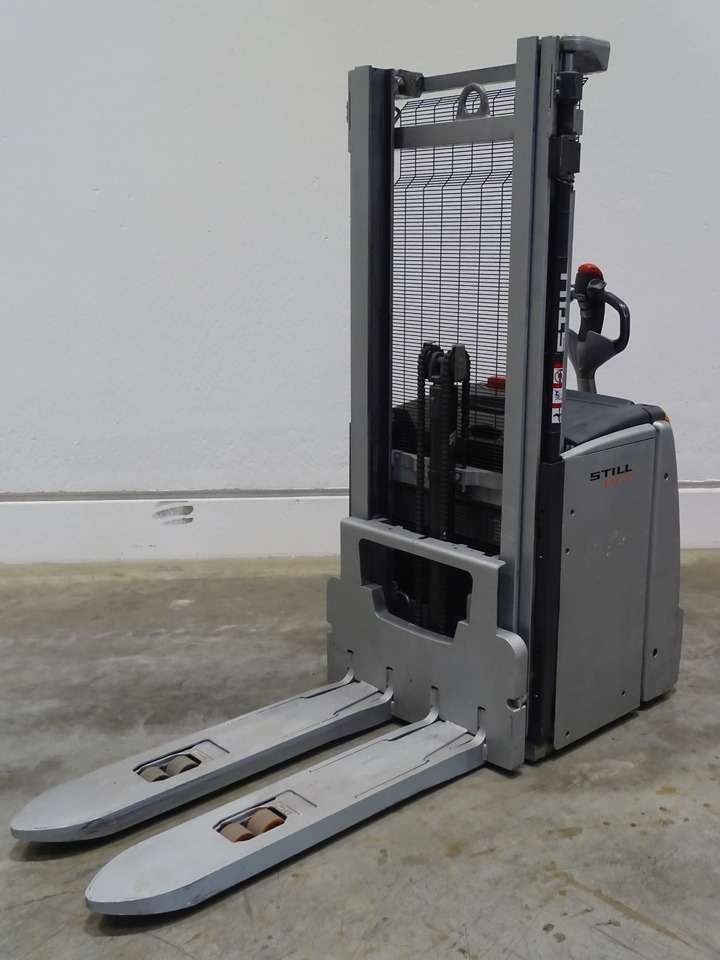 Still EXV20 - Stacker: picture 1 Still EXV20 - Stacker: picture 1