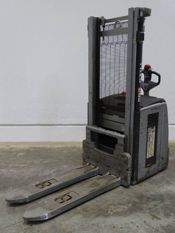 Still EXV20 - Stacker: picture 1 Still EXV20 - Stacker: picture 1