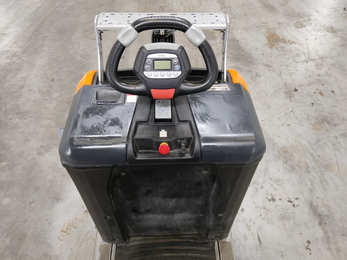 Still LTX50 - Tow tractor: picture 3 Still LTX50 - Tow tractor: picture 3