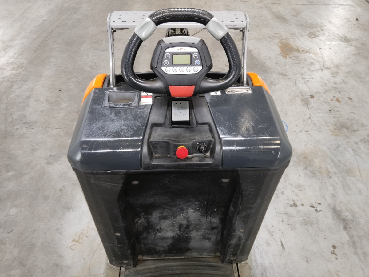 Still LTX50 - Tow tractor: picture 3 Still LTX50 - Tow tractor: picture 3