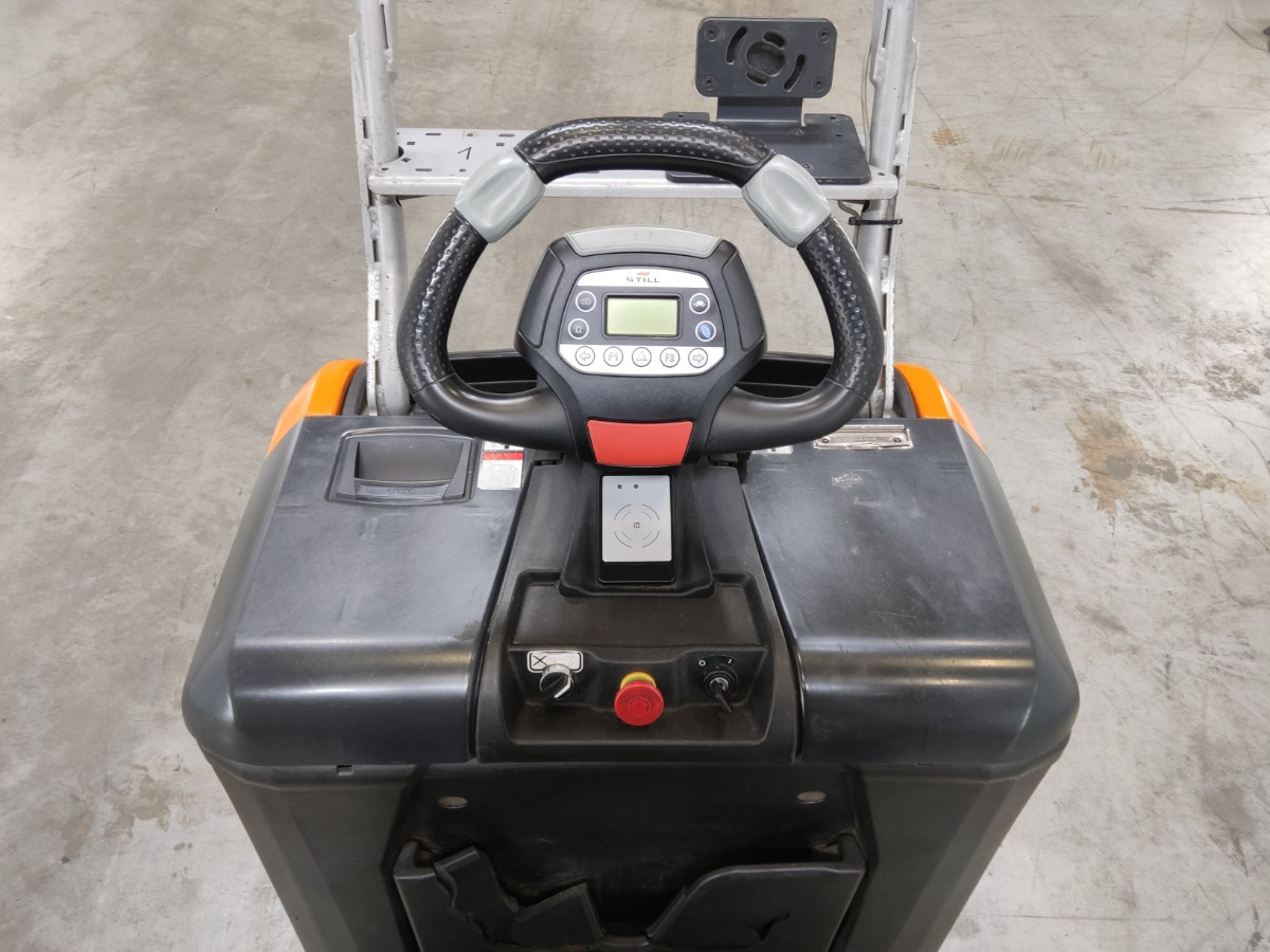 Still LTX50 - Tow tractor: picture 3 Still LTX50 - Tow tractor: picture 3