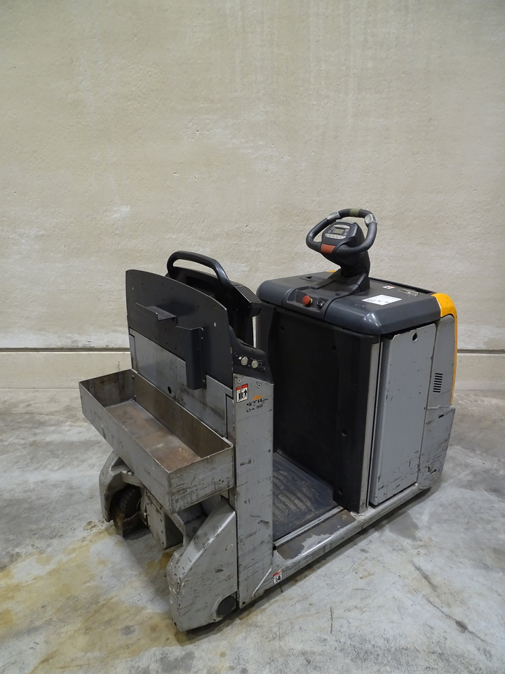 Still LTX50 - Tow tractor: picture 2 Still LTX50 - Tow tractor: picture 2