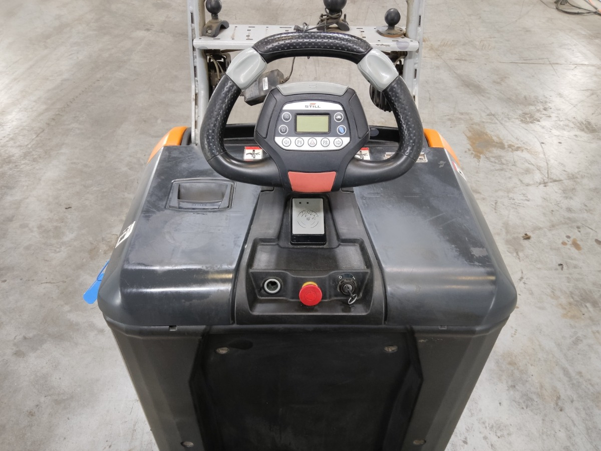 Still LTX50/LIION - Tow tractor: picture 3 Still LTX50/LIION - Tow tractor: picture 3