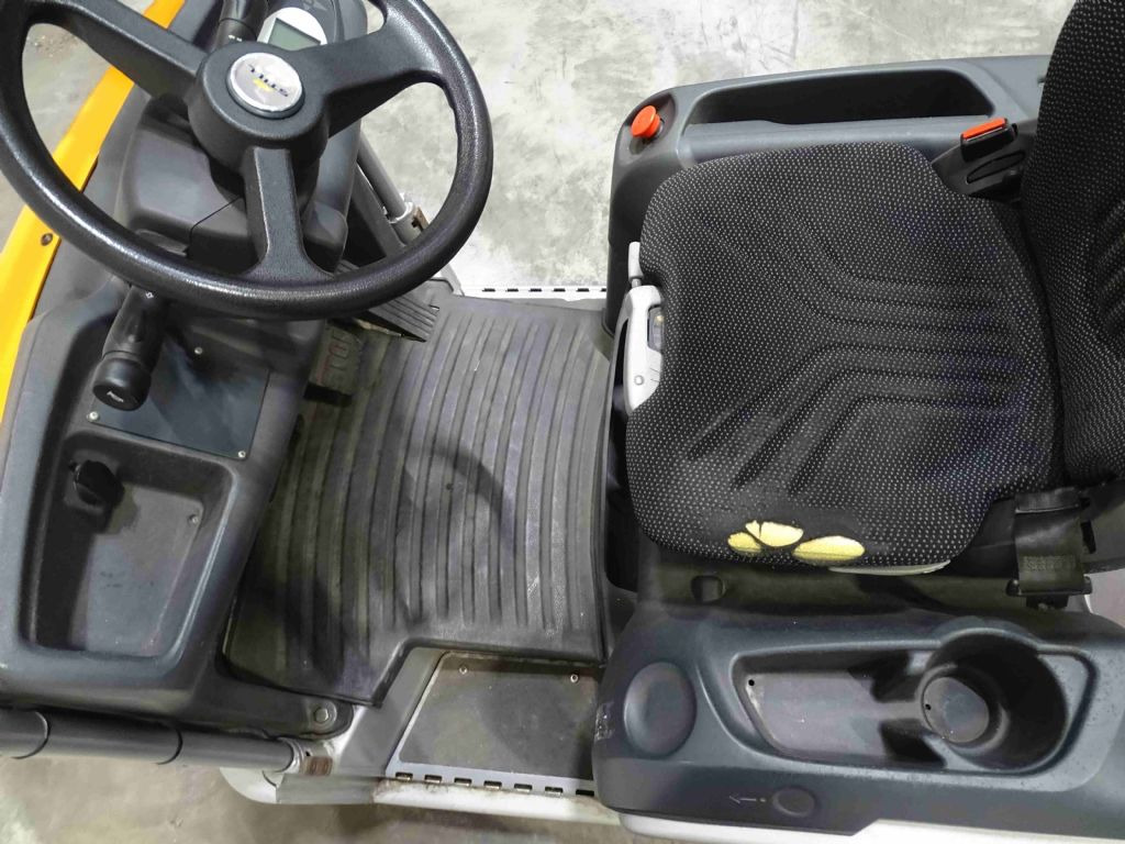 Still LTX70 - Tow tractor: picture 3 Still LTX70 - Tow tractor: picture 3