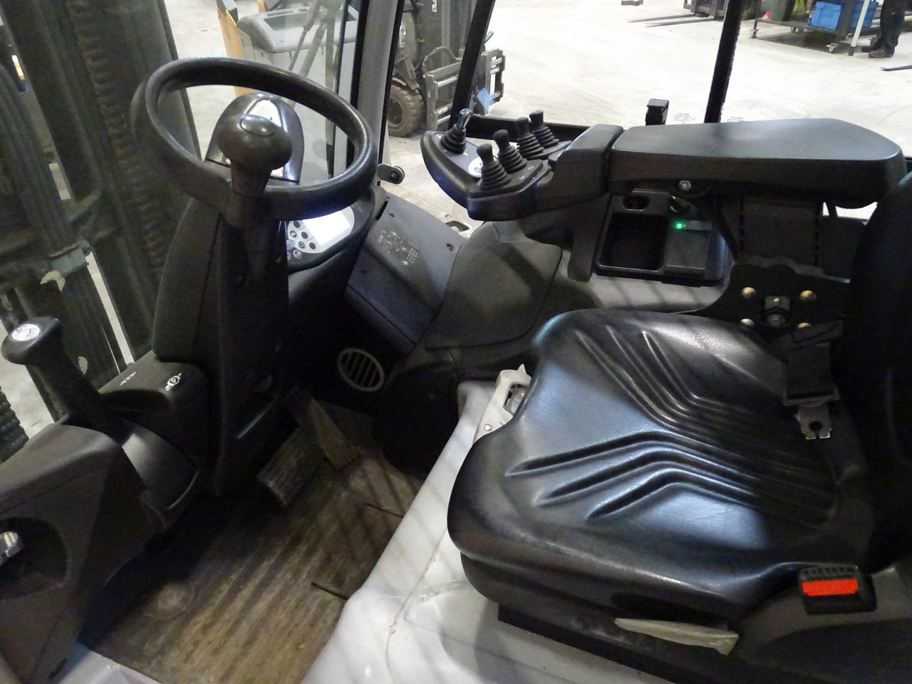 Still RX60-25/600 - Electric forklift: picture 3 Still RX60-25/600 - Electric forklift: picture 3
