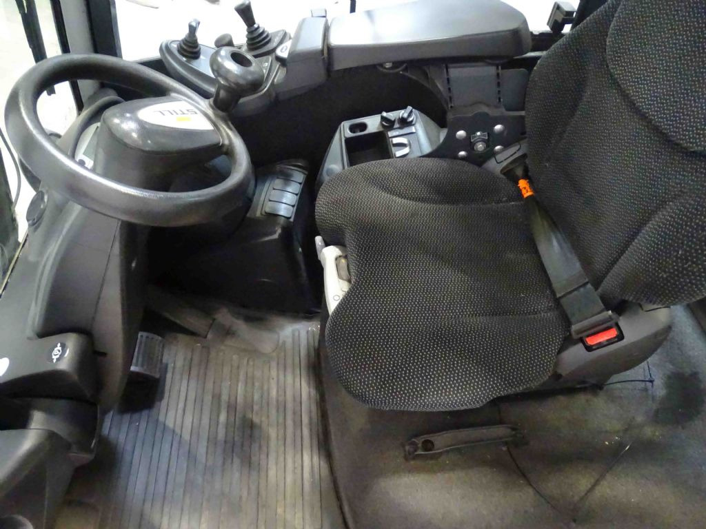 Still RX70-35T - LPG forklift: picture 3 Still RX70-35T - LPG forklift: picture 3
