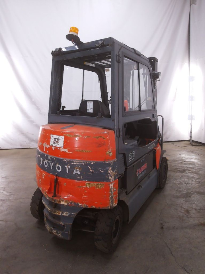 Toyota 7FBMF30 - Electric forklift: picture 2 Toyota 7FBMF30 - Electric forklift: picture 2